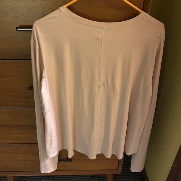 Lululemon long sleeve tshirt - Picture 3 of 3